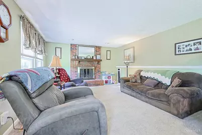 1146 Hickorylake Drive, Delhi Township, OH 45233 - Photo 9