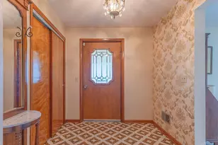 6404 Thompson Rd, Colerain Township, OH 45247 - Photo 11