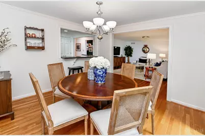 3721 Ashworth Drive #D, Cincinnati, OH 45208 - Photo 9