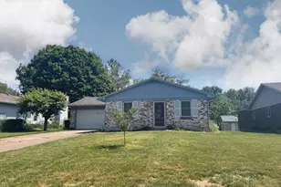 8543 Kingston Dr, Franklin, OH 45005 - Photo 1