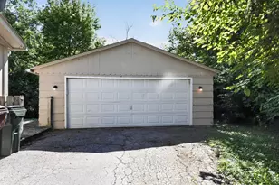 3252 Coleen Dr, Colerain Township, OH 45251 - Photo 5