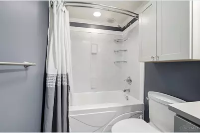 5629 Bluepine Drive, Cincinnati, OH 45247 - Photo 19