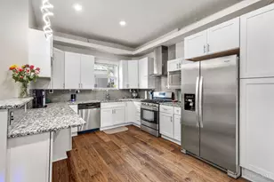 4237 Mad Anthony St, Cincinnati, OH 45223 - Photo 11