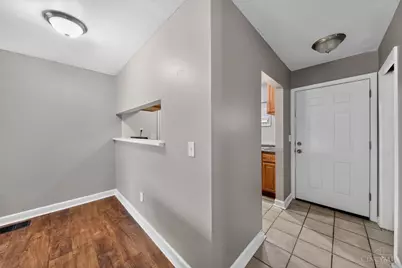 8811 Grenada Drive, Springfield Township, OH 45231 - Photo 13