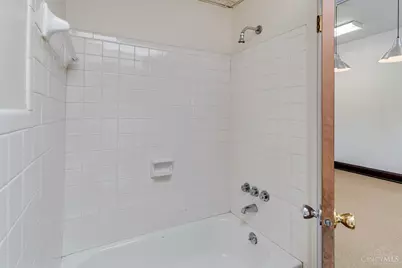 2712 Erie Avenue #303, Cincinnati, OH 45208 - Photo 15