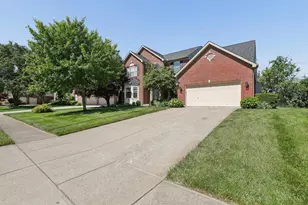 7665 Hunt Club Dr, Deerfield Township, OH 45040 - Photo 3
