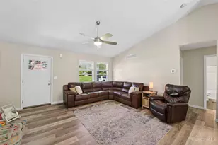 1249 Traction Rd, Union Township, OH 45103 - Photo 7