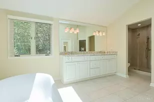 9832 Village View Ct, Blue Ash, OH 45241 - Photo 25
