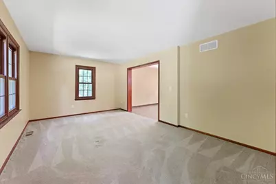 10911 Gosling Road, Colerain Township, OH 45252 - Photo 15