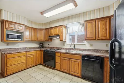 962 Kathryn Drive, Wilmington, OH 45177 - Photo 7
