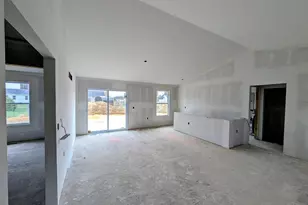 3004 Custer Dr, Franklin Township, OH 45171 - Photo 5