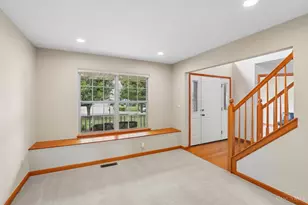 8046 Logan Ridge Dr, West Chester, OH 45069 - Photo 5