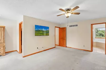 8046 Logan Ridge Drive, West Chester, OH 45069 - Photo 21