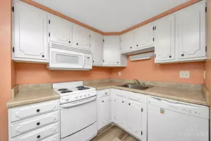 399 W Galbraith Rd, Cincinnati, OH 45215 - Photo 11