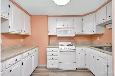 399 W Galbraith Road #101, Cincinnati, OH 45215 - Photo 13