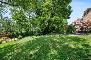 1034 Clifton Hills Ave, Cincinnati, OH 45220 - Photo 27
