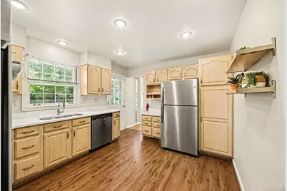 1034 Clifton Hills Avenue, Cincinnati, OH 45220 - Photo 9
