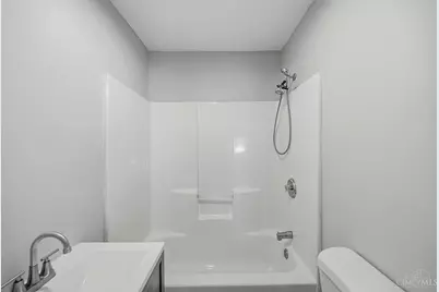 2213 Oxford State Road, Middletown, OH 45044 - Photo 9