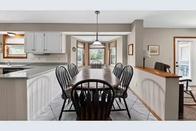 7889 Drawbridge Court, West Chester, OH 45069 - Photo 11