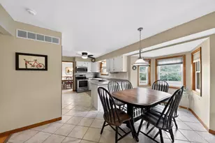 7889 Drawbridge Ct, West Chester, OH 45069 - Photo 11