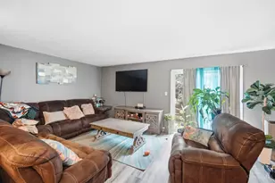 3433 Reading Rd, Cincinnati, OH 45229 - Photo 9