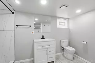 2040 Parkhurst Ct, Cincinnati, OH 45224 - Photo 35