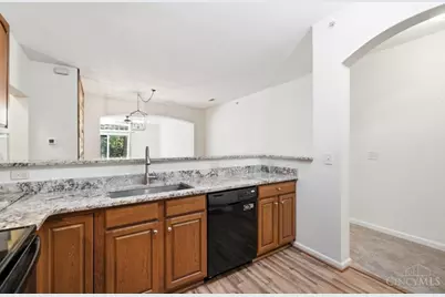 7462 Bridge Point Drive, Green Township, OH 45248 - Photo 13