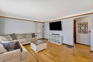 6924 Rob Vern Dr, Cincinnati, OH 45239 - Photo 5