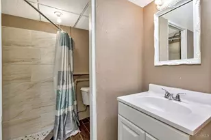 6924 Rob Vern Dr, Cincinnati, OH 45239 - Photo 17