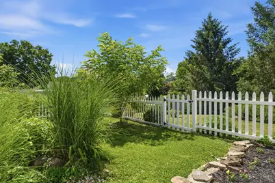 320 E Plane Street, Bethel, OH 45106 - Photo 17