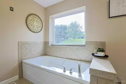 3020 Cooperhill Drive, Evendale, OH 45241 - Photo 27