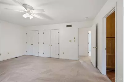 9499 Benchmark Lane, Cincinnati, OH 45242 - Photo 45
