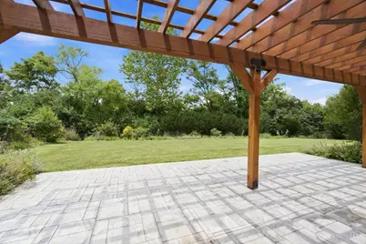9499 Benchmark Lane, Cincinnati, OH 45242 - Photo 11
