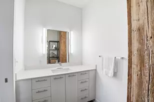 813 Broadway St, Cincinnati, OH 45202 - Photo 19