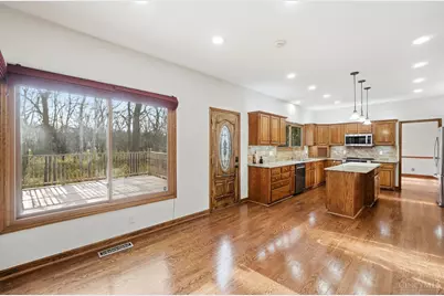 8784 Eagle Ridge Drive, West Chester, OH 45069 - Photo 11