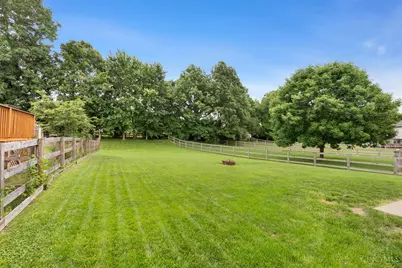 5902 Pepperridge Court, Hamilton Township, OH 45039 - Photo 5