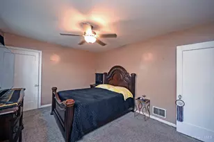 4027 Smith Rd, Cincinnati, OH 45211 - Photo 25