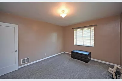 4027 Smith Road, Cincinnati, OH 45211 - Photo 33