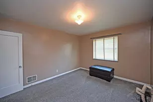 4027 Smith Rd, Cincinnati, OH 45211 - Photo 33