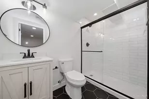 4718 Ward St, Cincinnati, OH 45227 - Photo 59