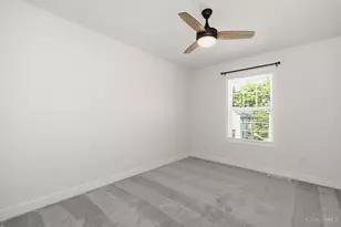 4718 Ward St, Cincinnati, OH 45227 - Photo 45