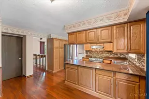 1674 Foxwood Trail, Miami Township, OH 45140 - Photo 19