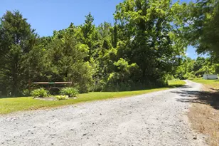 370 Wooded Run Rd, Franklin Township, OH 45120 - Photo 3