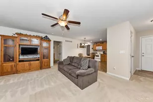 370 Wooded Run Rd, Franklin Township, OH 45120 - Photo 7