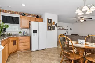 370 Wooded Run Rd, Franklin Township, OH 45120 - Photo 9