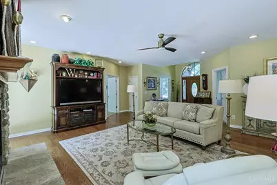 5905 Chancellor Lane, Hamilton Township, OH 45152 - Photo 13