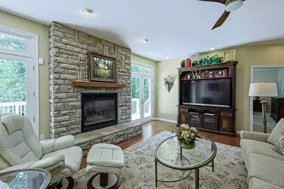 5905 Chancellor Lane, Hamilton Township, OH 45152 - Photo 11
