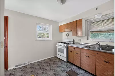 6633 Daly Road, Cincinnati, OH 45224 - Photo 11