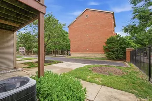 1013 John St, Cincinnati, OH 45203 - Photo 29