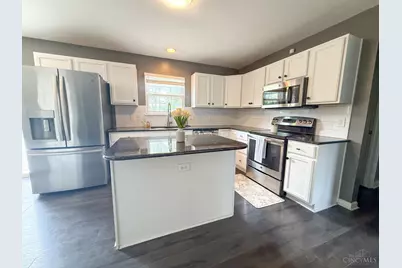 639 Ellen Drive, Union Township, OH 45255 - Photo 9